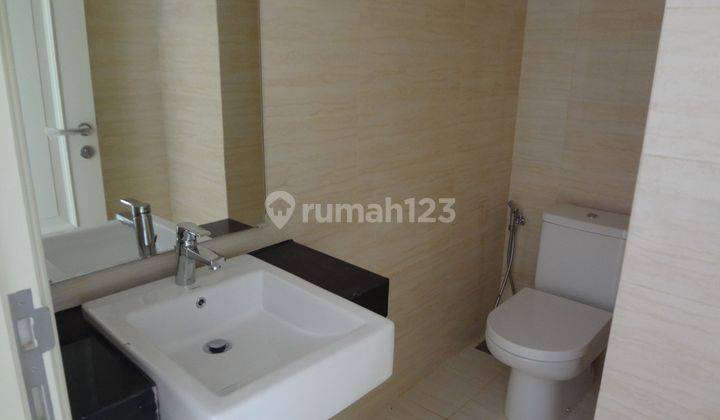 Rumah 6x15 di Green Lake City Cluster Europe Termurah Ready Rapi 2