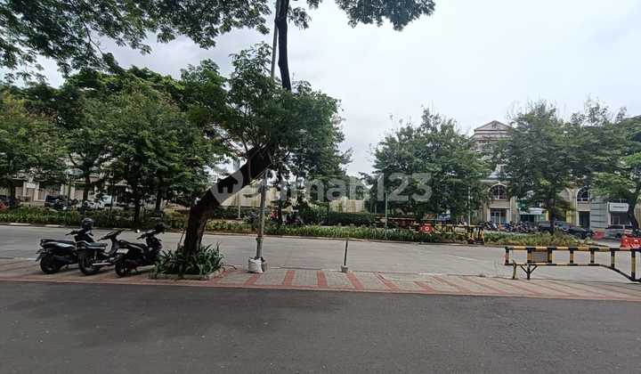 KoGun Rukan Korean Town for rent in Green Lake City, facing the boulevard. KoGun Rukan Korean Town for rent in Green Lake City, facing the boulevard.