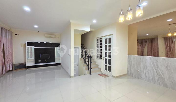 For Rent House 8X15 Furnished Renovated 3+1 Luxurious Bathroom South. For Rent House 8X15 Furnished Renovated 3+1 Luxurious Bathroom South.