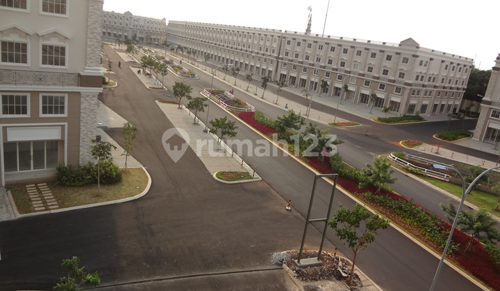 Ruko Hoek Green Lake City Hadap Jalan 6x15 Termurah Sudah Shm 2
