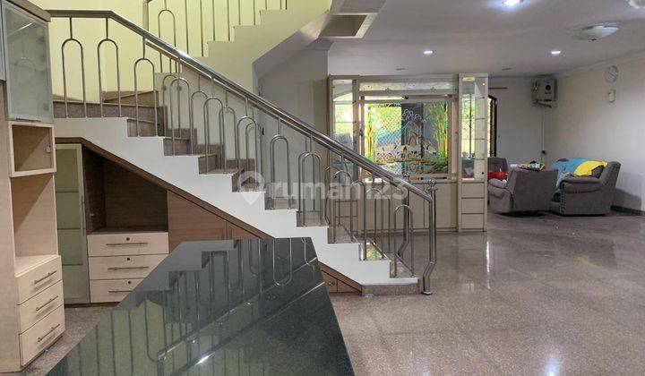 Rumah 9x20 Hadap Timur Semi Furnished di Taman Semanan Jakarta Barat 2