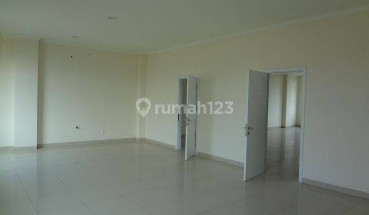 Ruko Gandeng Green Lake City Boulevard 9x15, 4 Lantai 1