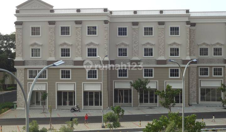 Ruko Hoek Green Lake City Hadap Jalan 6x15 Termurah Sudah Shm 1