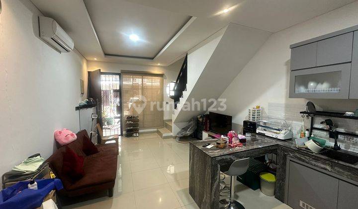 Rumah 2 Lantai Shm Sudah Renovasi Full Bangunan Semi Furnished 1