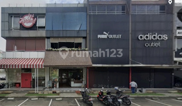 Gunadi Rents a Shop House at The Element Jalur Sutera in Alam Sutera, 6x18