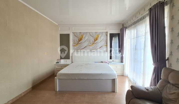 Corner House Fully Furnished 13x18, 3 Luxury Floors