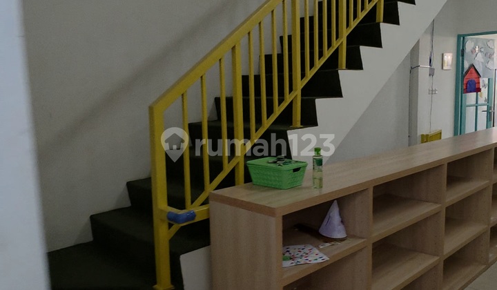 Ruko Ganden with Boulevard View in Green Lake City For Rent 2