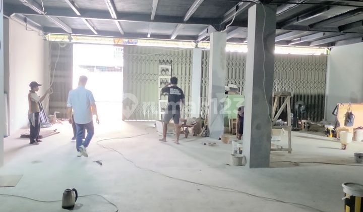 New Warehouse 12X32 in Kapuk Kamal, Flood-Free.