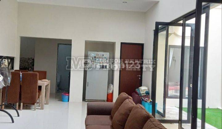 Rumah 2 lantai siap huni di kencanaloka bsd city  2