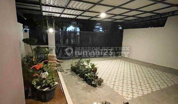 Rumah minimalis modern 3lantai di ciputat molek siap huni 2