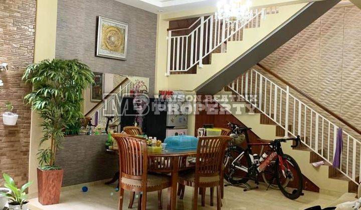 Rumah cantik dan elegan dilokasi paling strategis di tangerang selatan 2