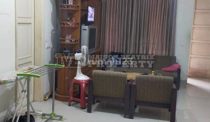 Rumah 2 lantai terawat di pondok hijau golf, rapih dan siaphuni 2