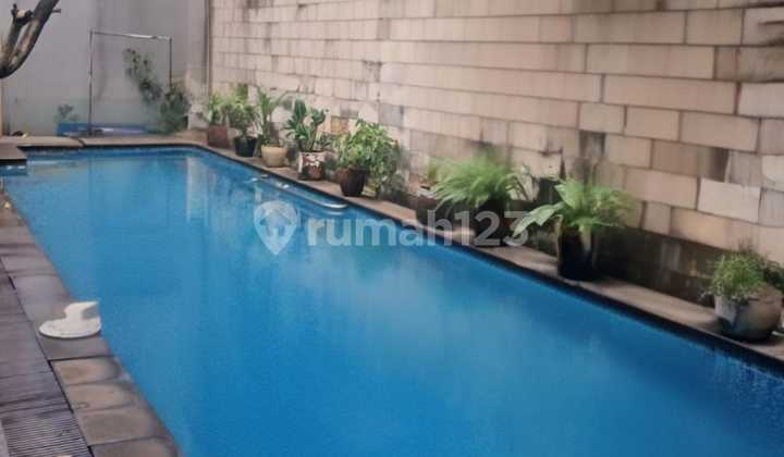 Rumah Mewah dan Luas Dikawasan Elite di Jaksel dengan Swimmingpool 2