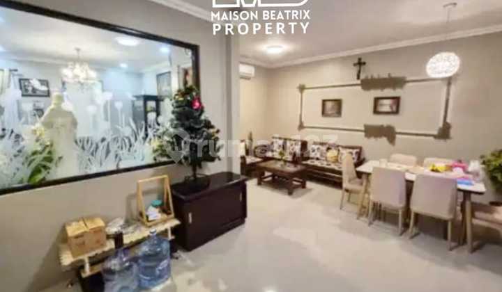 House in a Strategic Location Near Malls, Toll Access, and International Schools