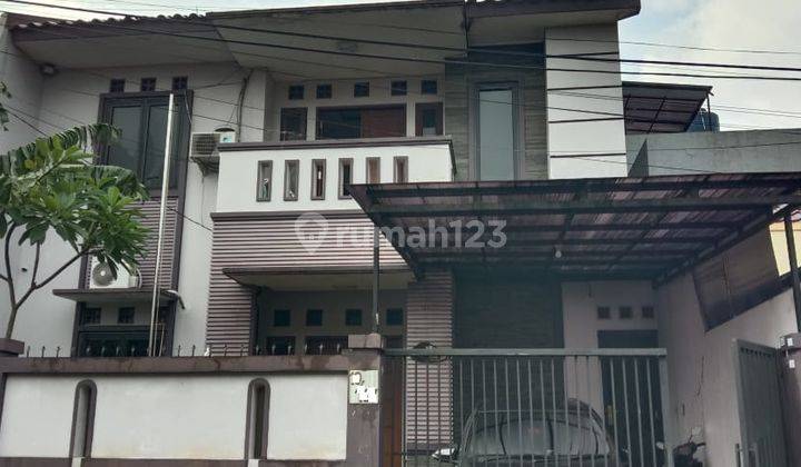 Rumah 2 Lantai Bagus Di Komplek Dpr Kelapa Dua Kebon Jeruk 1