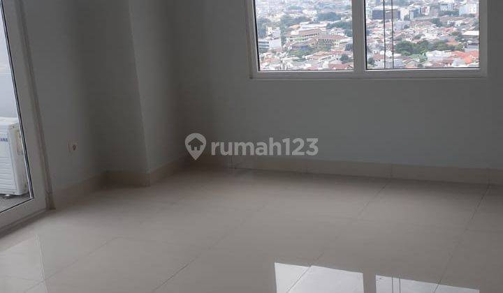 Apartemen Maqna Residence 3 BR Semi Furnished Bagus 2