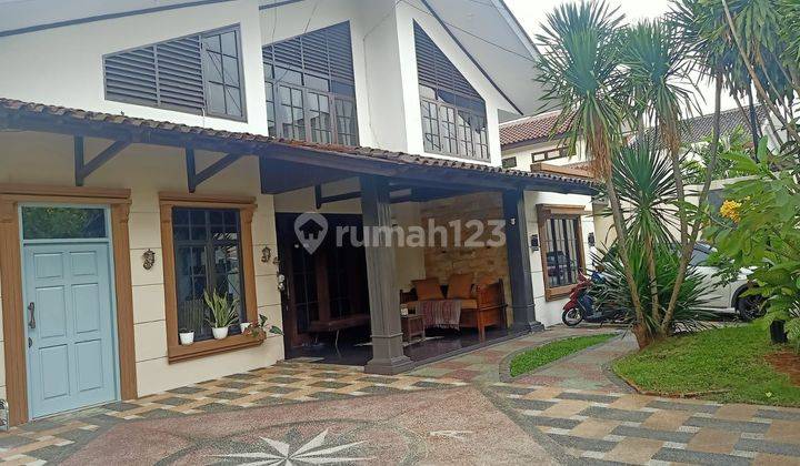 Rumah Dua Lantai Sudah Renovasi Bagus Dan Luas di Jl. Kejaksaan  2