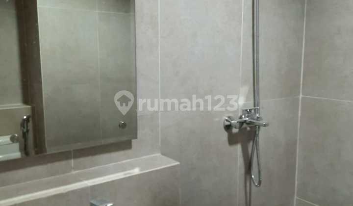 Di Sewakan Apartemen Ayoma 2
