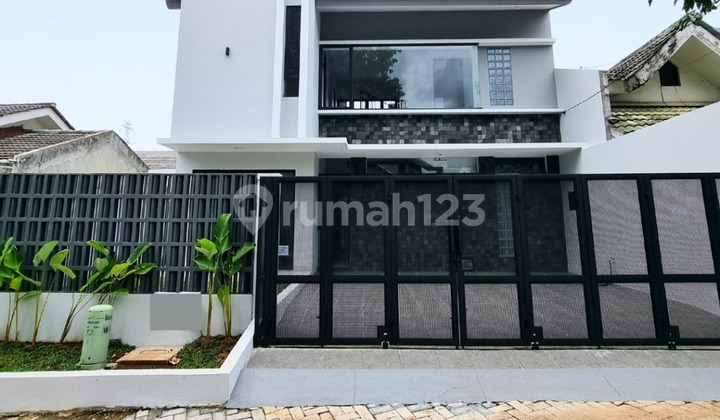 Rumah Minimalis Moderen Lokasi Strategis Serpong Bsd