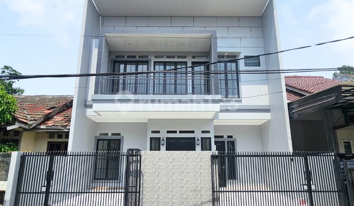New Building House Near Serpong BSD Station and Toll Gate