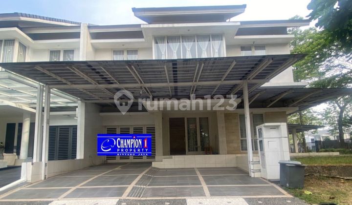 Ready-to-Occupy House in Discovery Bintaro, Excellent