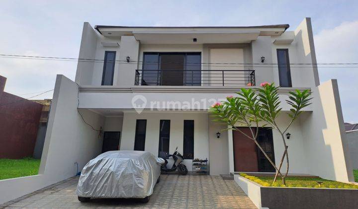 Jual Murah Rumah Modern Minimalis 2Lantai Semi Furnished Di Kencana Loka Extension Bsd City - Tangsel  1