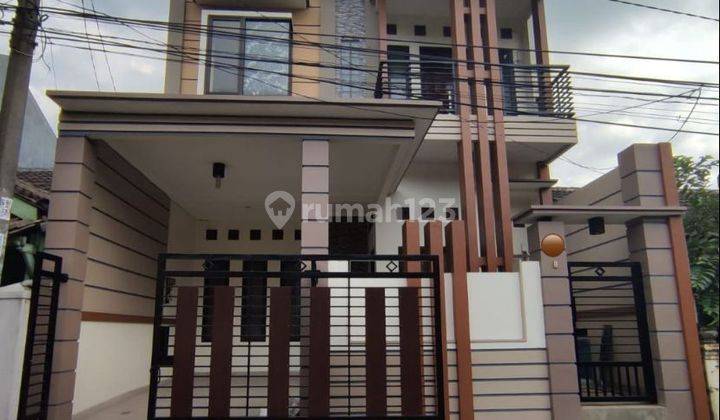 Dijual Rumah di Griya Loka BSD City Bagus 1