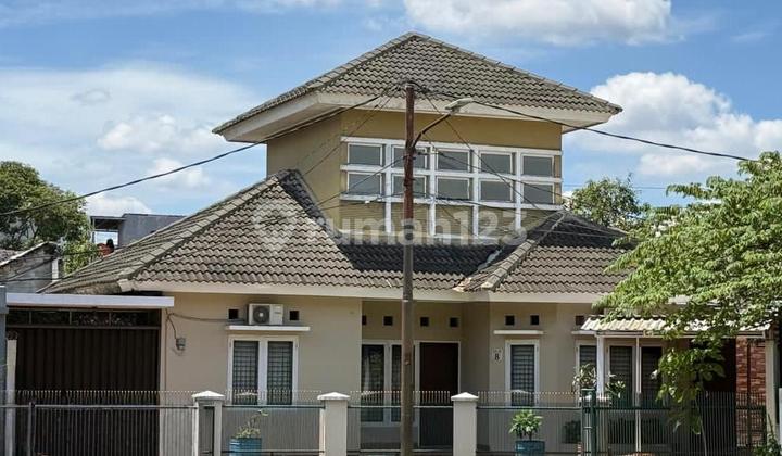 Rumah Bagus Siap Huni di Graha Bintaro . Rumah Bagus Siap Huni di Graha Bintaro .
