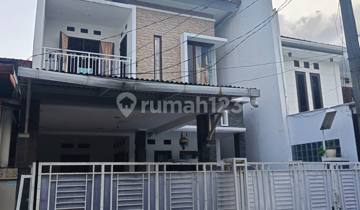 Rumah Bagus Siap Huni di Mahkota Simprug Larangan