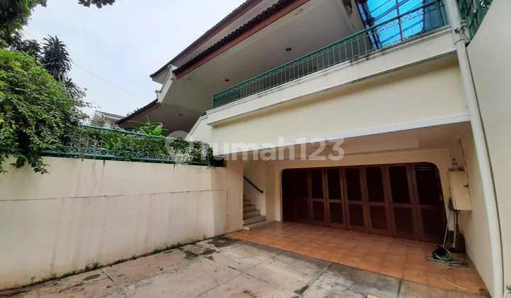 Large Land Ready-to-Occupy House in Pondok Indah