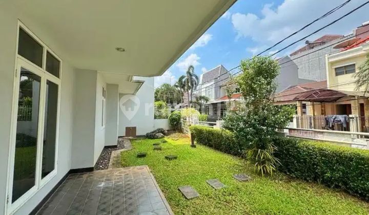 Rumah Bagus Siap Huni Di Pondok Indah . 