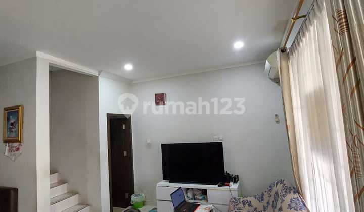 Rumah Bagus Sial Huni di Graha Raya Bintaro 2