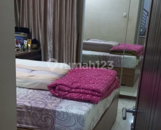 Nice House Ready to Occupy in Graha Bintaro. 2