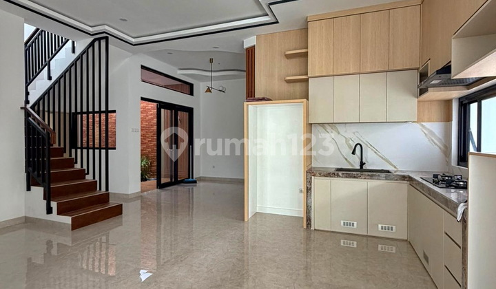 Rumah Baru Rapi Siap Huni Kencana Loka Bsd Tangerang Kl232 2