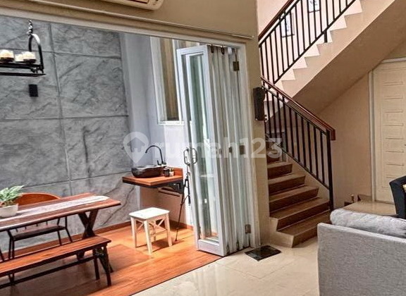 Beautiful Semi-Furnished Delatinos Independent Building House BSD Tangerang Dl6098