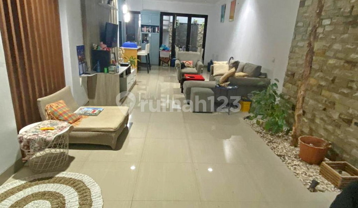 Rumah Rapi siap huni Nusa Loka Bsd Tangerang Selatan NL245