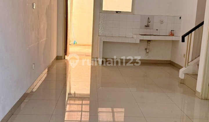 Neat house many rooms Residence One BSD Tangerang R1975 2