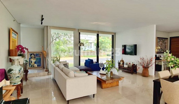 Rumah Huk Bangunan Minimalis Vermont Parkland BSD Tangerang VP106 1