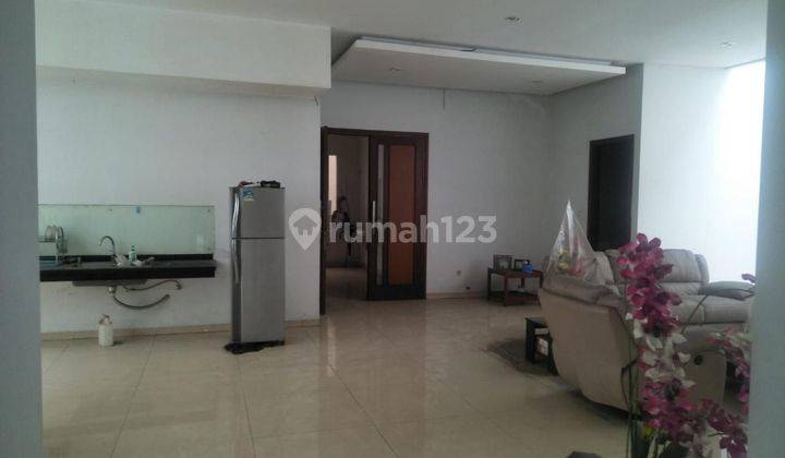 Dijual ruko 2,5 lantai di Burangrang main road lokasi strategis 1