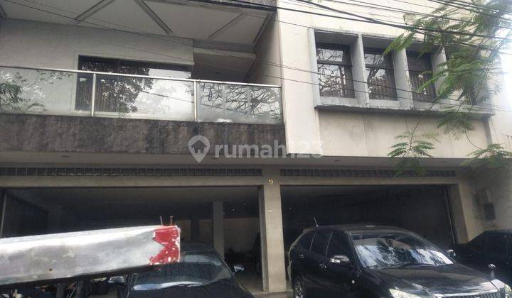 Dijual ruko 2,5 lantai di Burangrang main road lokasi strategis 2