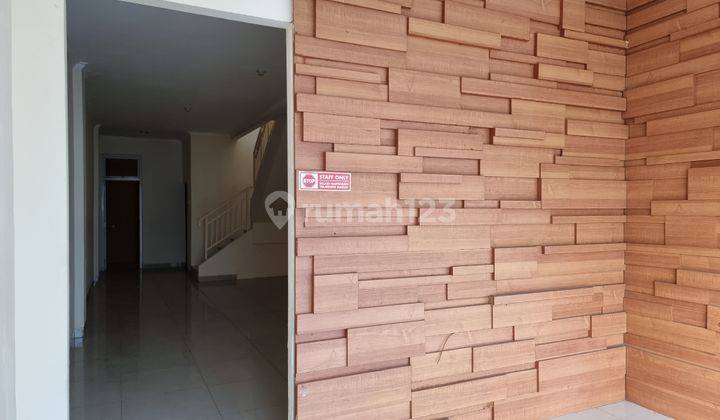 Disewakan Ruko Palm Crown Taman Surya 5 Rapi dan Siap Pakai luas 4x17 2