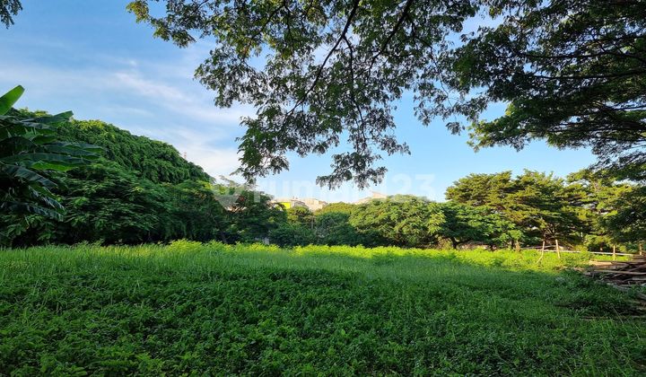 Dijual Cepat Tanah di Green Court 420 m² samping Danau