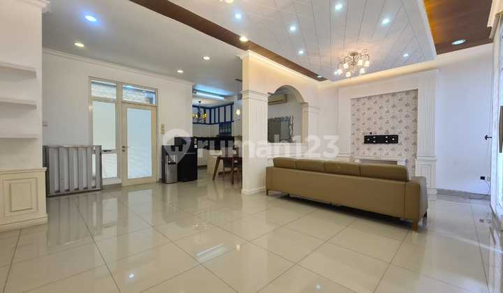 Disewakan Rumah Puri Mansion Bagus Rapi Siap Huni Full Furnish Luas 150 m2 2