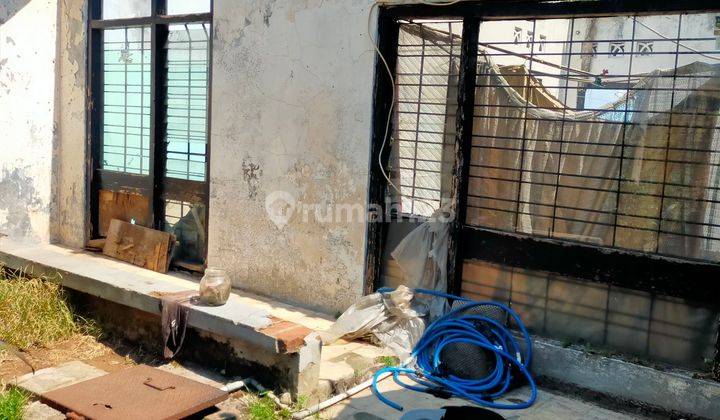 TURUN HARGA RUMAH LAMA HITUNG TANAH PUSAT KOTA  2