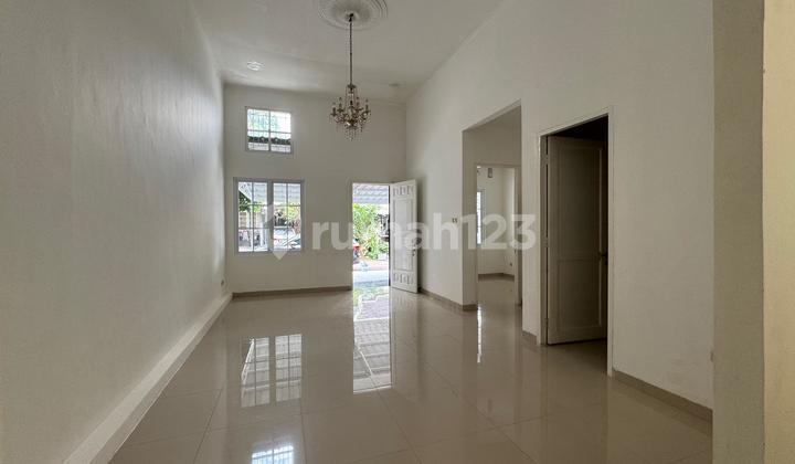Rumah di Kota Wisata Cibubur