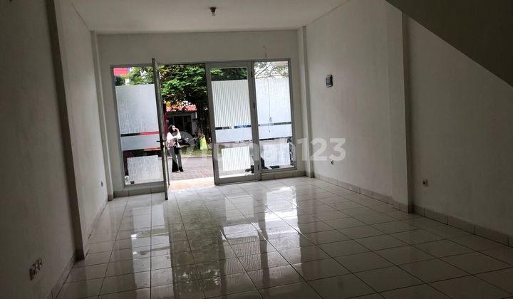 Ruko Murah di Legenda Wisata Cibubur ,siap pakai Ruko Murah di Legenda Wisata Cibubur ,siap pakai