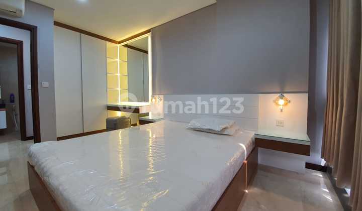 Cozy Corner Apartment In Pancoran, South Jakarta