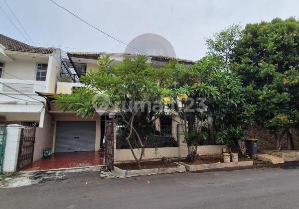 Dijual Rumah Lokasi Strategis di Janur Elok Kelapa Gading Jakarta Utara 1