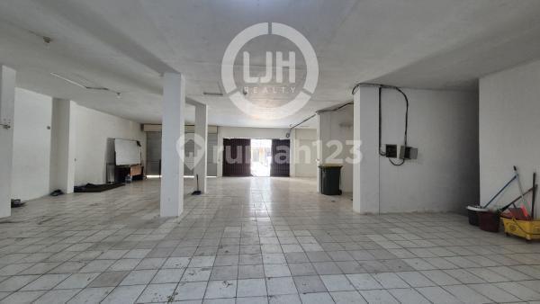 For Rent: Shop House Ready to Use on Gunung Sahari Raya, Sawah Besar, Central Jakarta 2