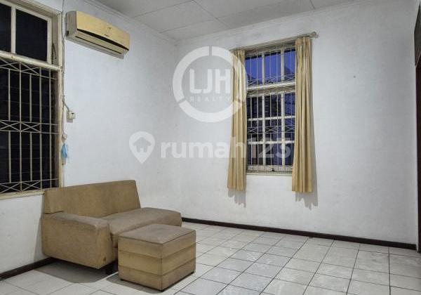 Rumah di Sewakan Dekat Sekolah di Janur Elok, Kelapa Gading, Jakarta Utara 2